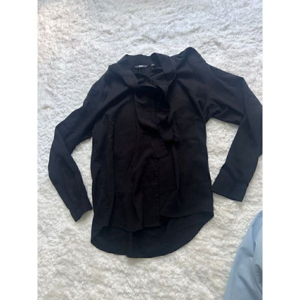 Uniqlo black long sleeve button front neck tie Shirt XS